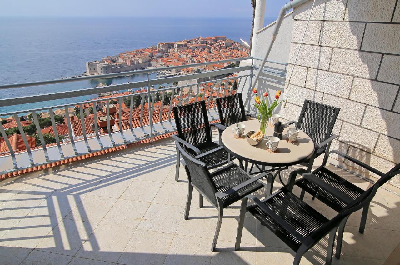 Spacious 2 Bedroom Apt Luxeview- Oldtownview, 10Min To Town Dubrownik Zewnętrze zdjęcie